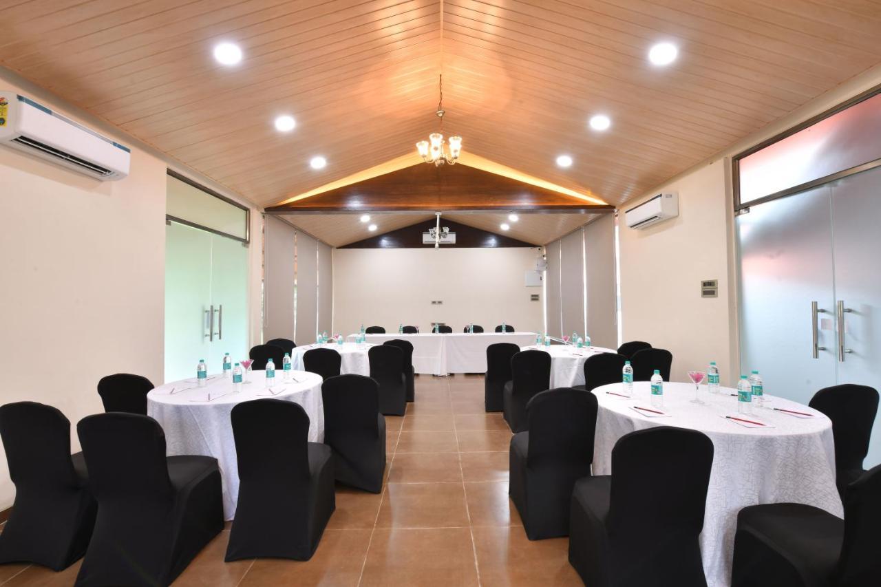 Hotel Arova Woods Zinc Journey By The Fern, Lonavala Exteriér fotografie